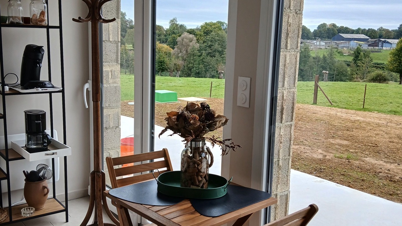 Photo of Others in Leschelle