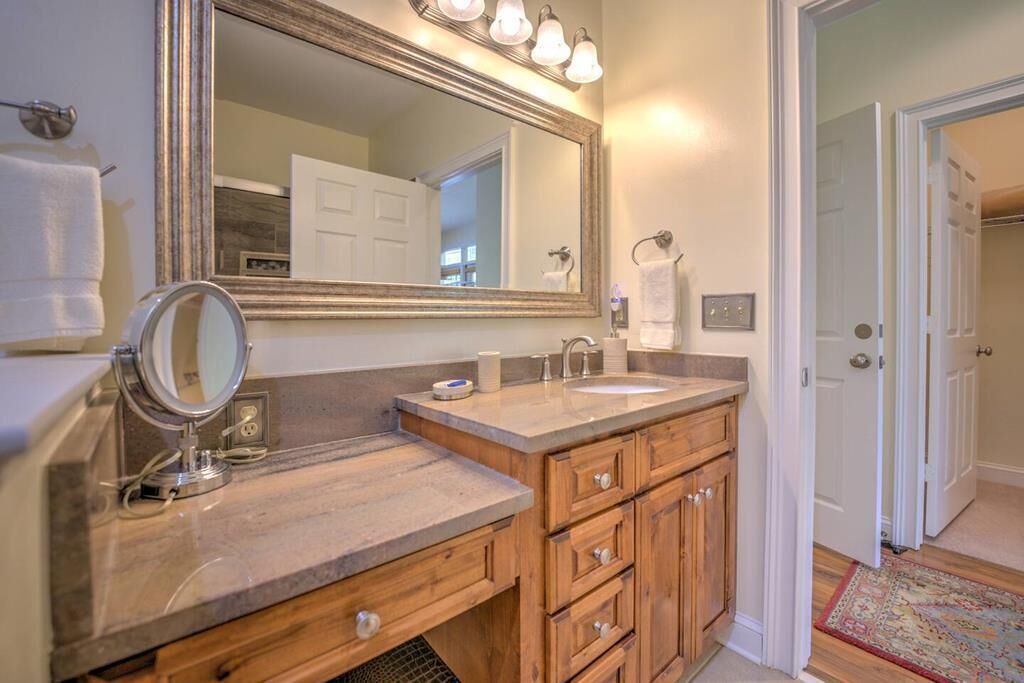 Photo of Bathroom in Maggie Valley