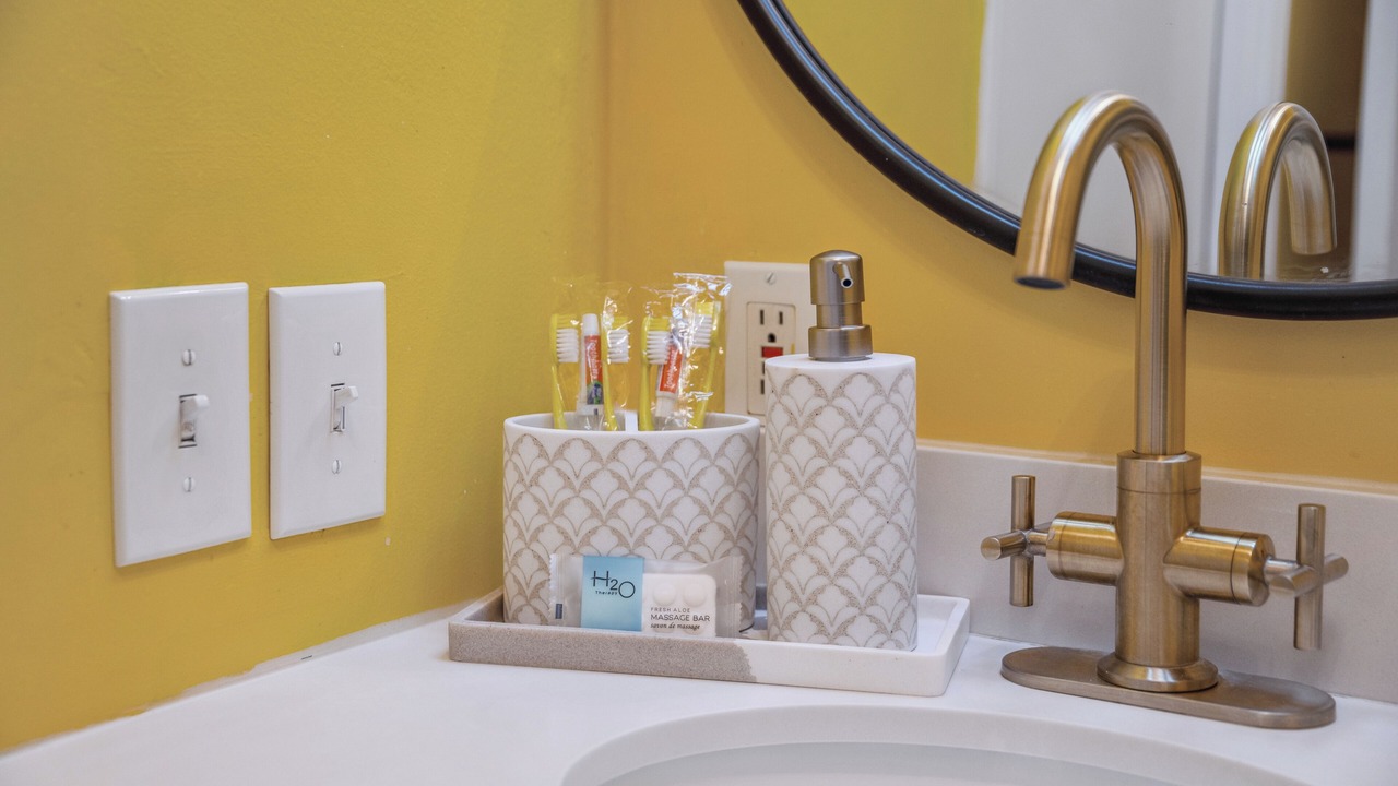 Photo of Bathroom in Beachwood Canyon