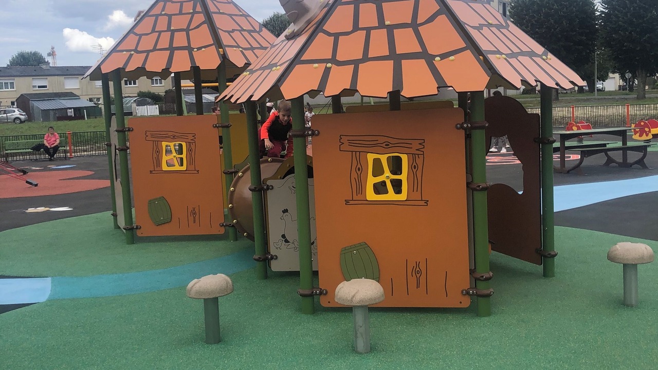 Photo of Others in Longue-Jumelles