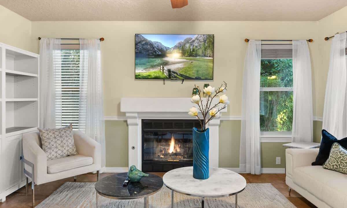 Photo of Livingroom in Northeast Heights