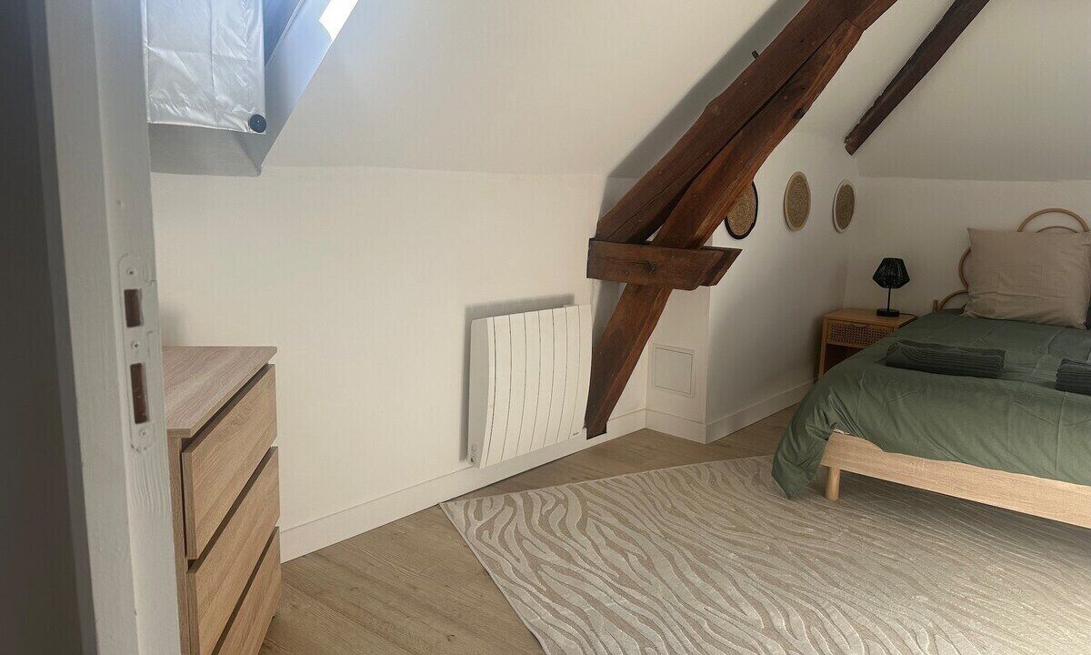 Photo of Bedroom in Sens