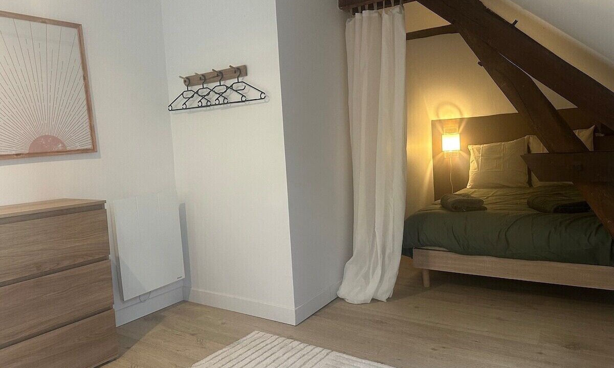 Photo of Bedroom in Sens