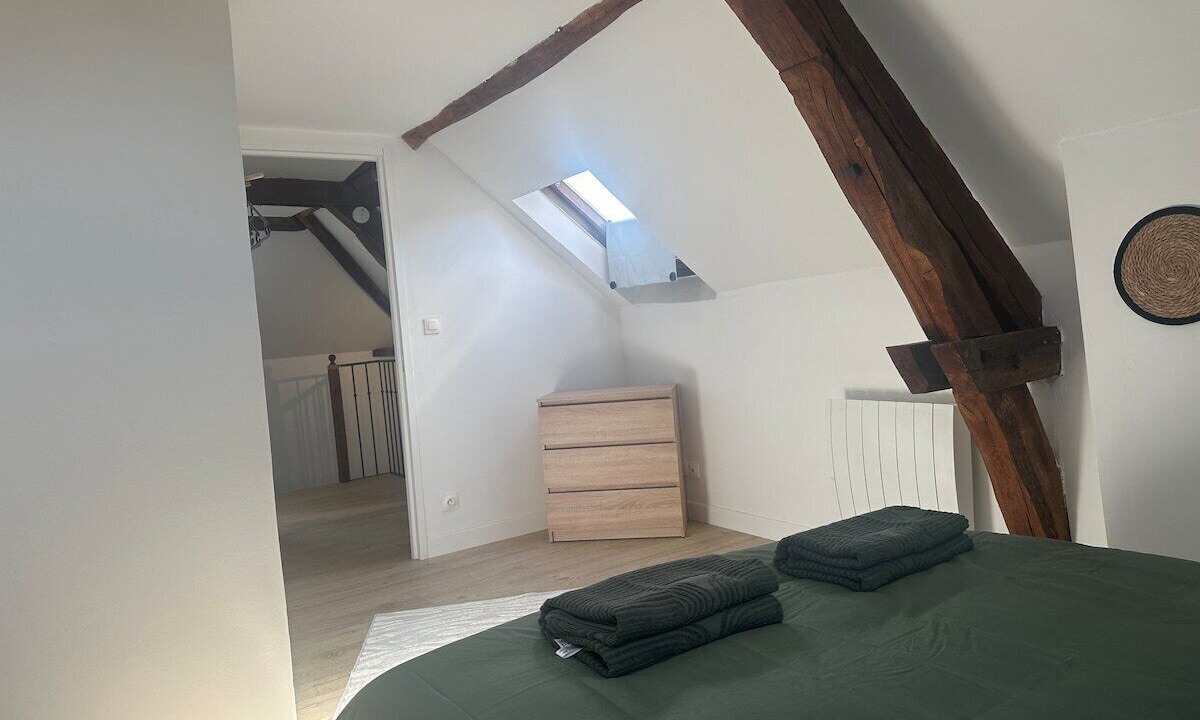 Photo of Bedroom in Sens