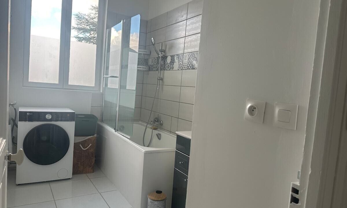 Photo of Bathroom in Sens