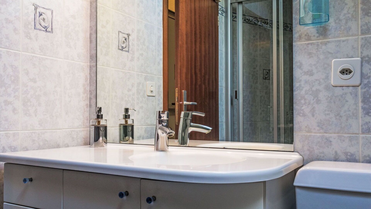 Photo of Bathroom in Genthod