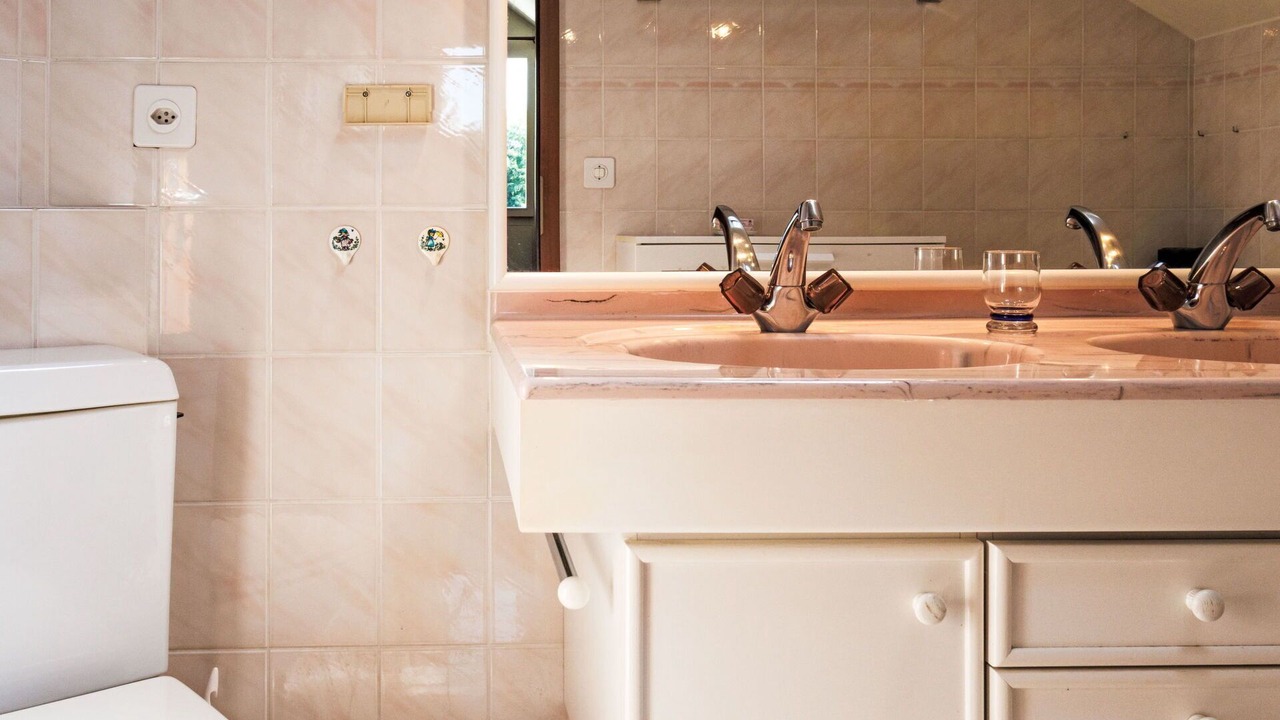 Photo of Bathroom in Genthod