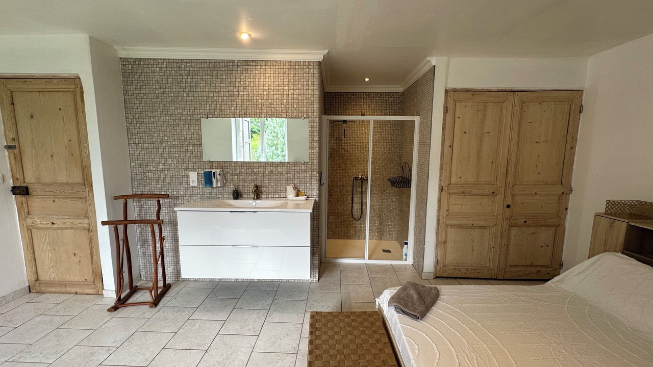 Photo of Bedroom in Compolibat
