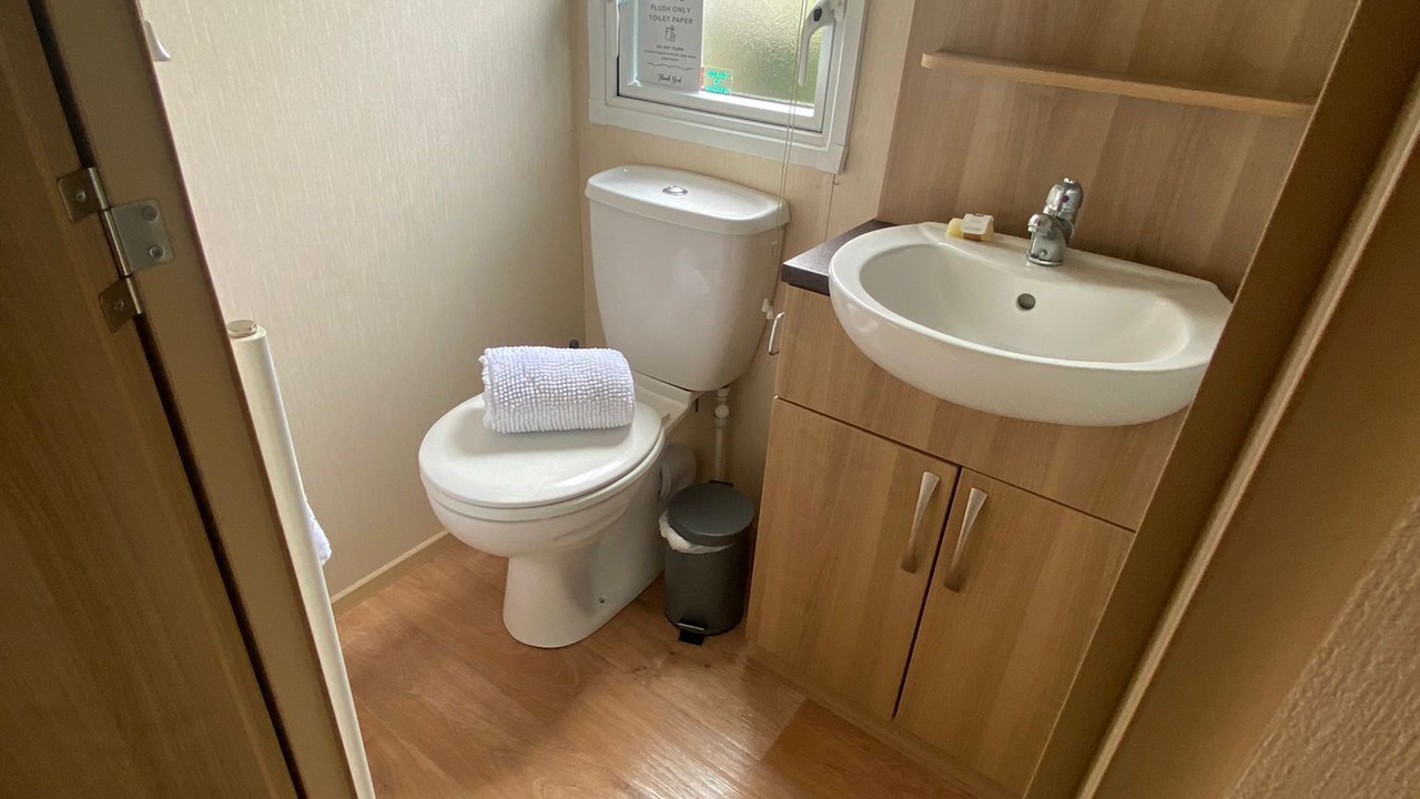 Photo of Bathroom in Natland