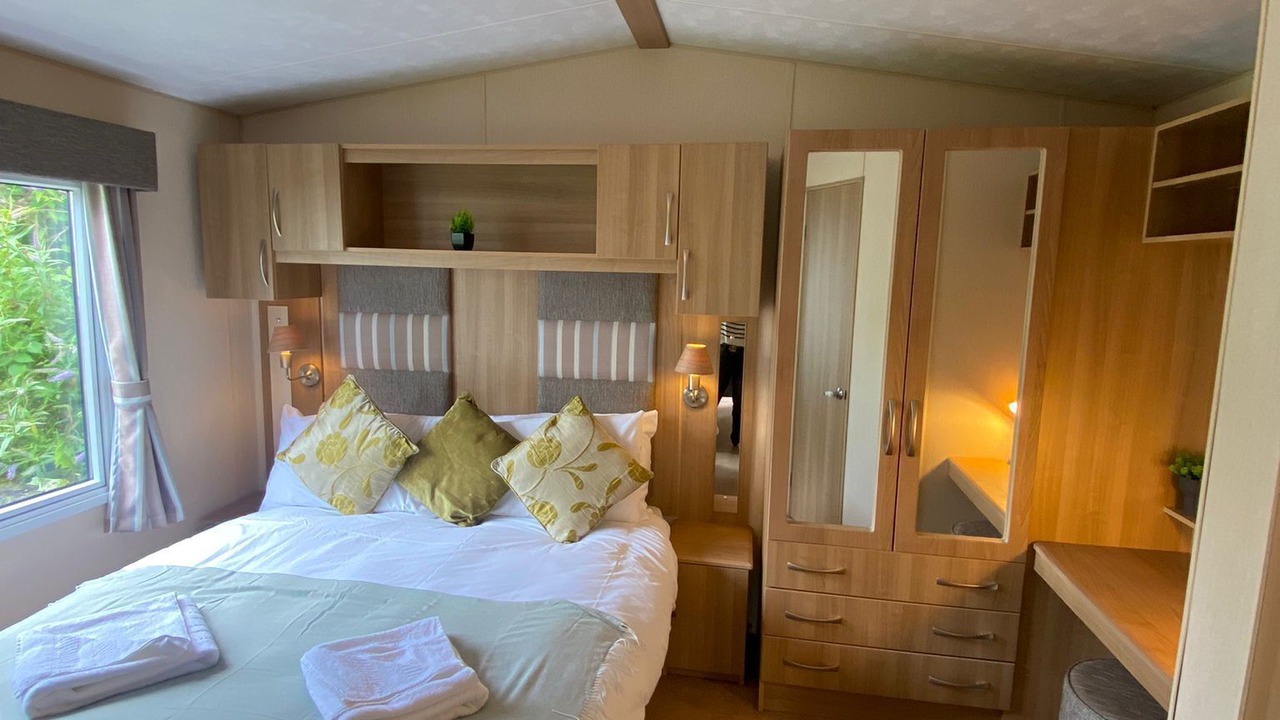 Photo of Others in Natland