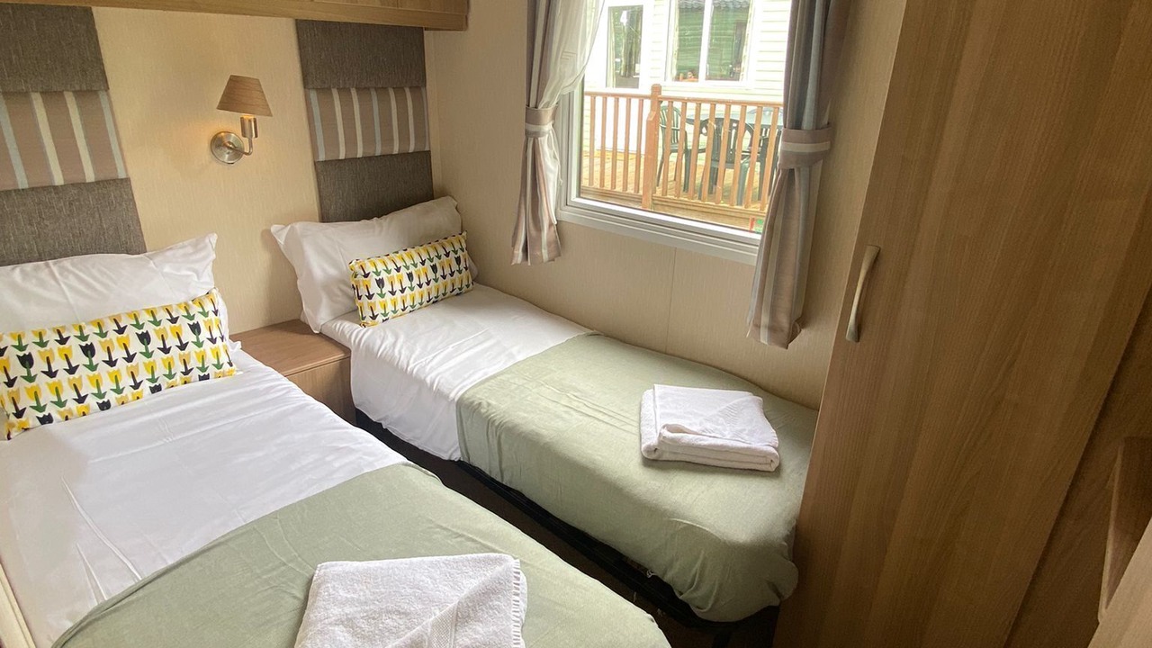 Photo of Others in Natland