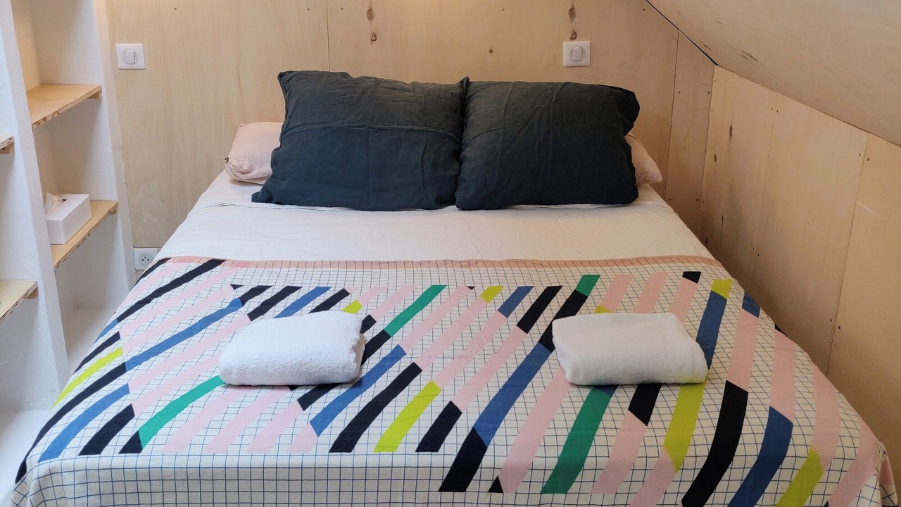 Photo of Bedroom in Loupes