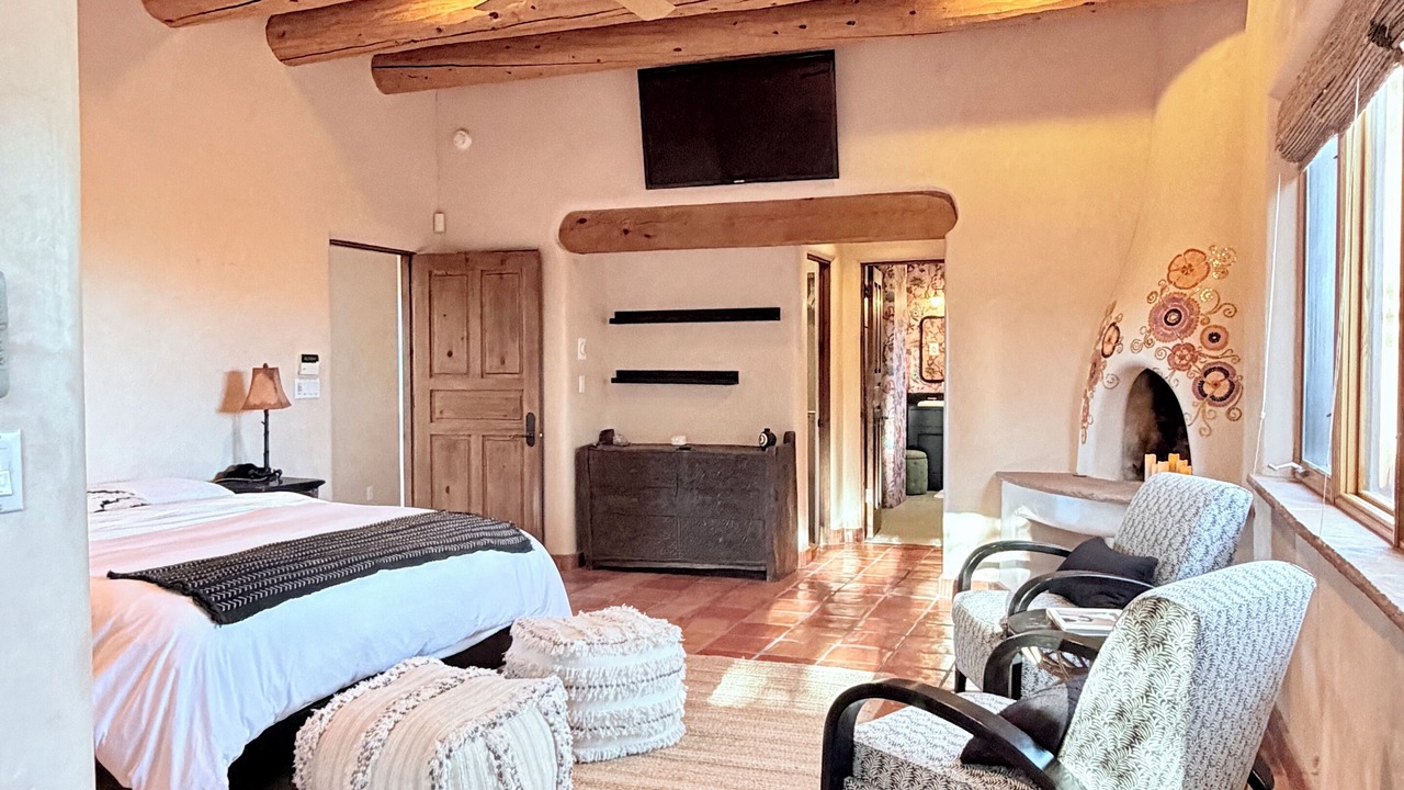 Photo of Bedroom in Chupadero
