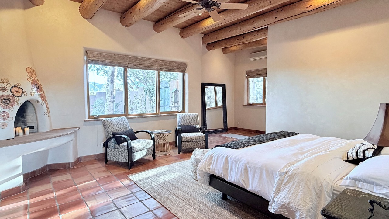 Photo of Bedroom in Chupadero