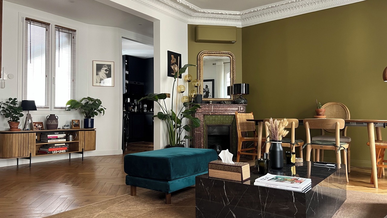 Photo of Livingroom in 18th Arrondissement