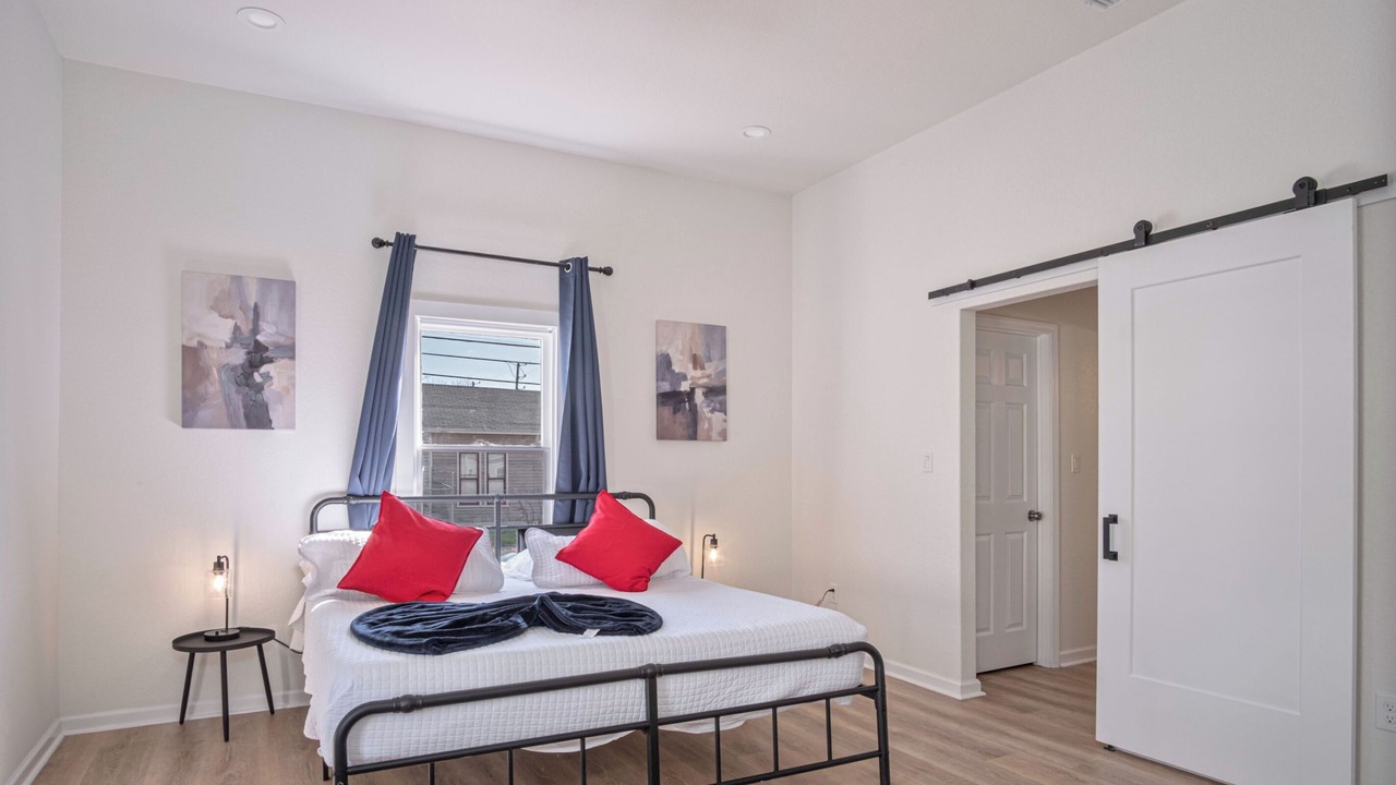 Photo of Bedroom in Near East Side
