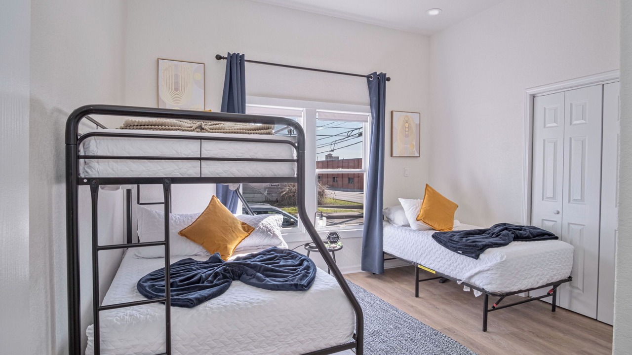 Photo of Bedroom in Near East Side