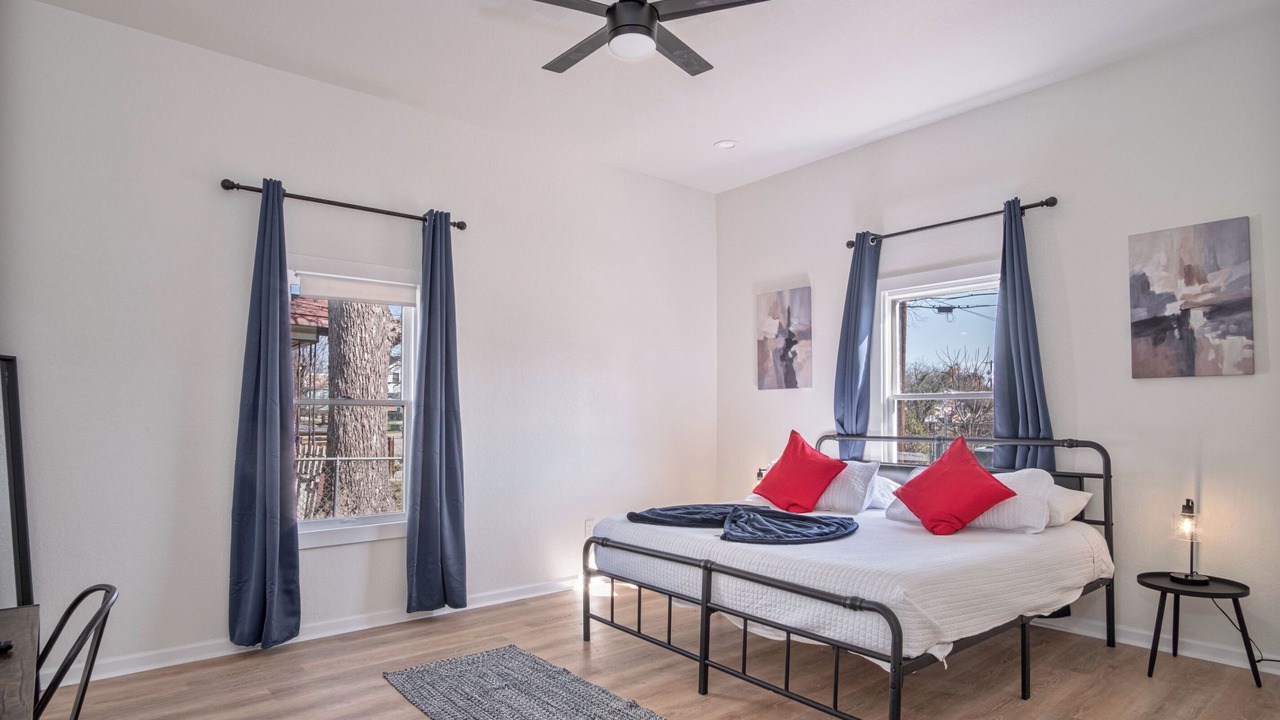 Photo of Bedroom in Near East Side