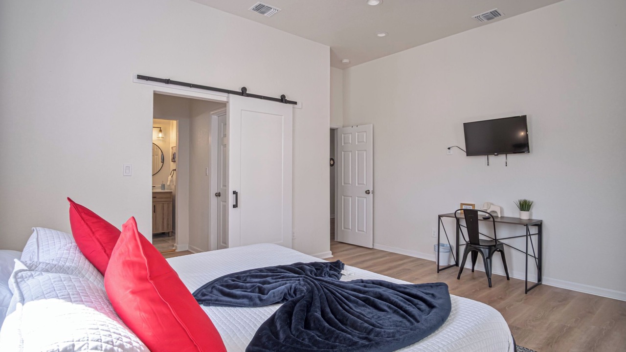 Photo of Bedroom in Near East Side