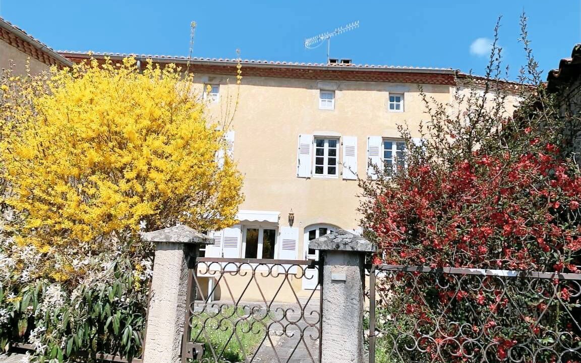 Photo of Outdoor in Yronde-et-Buron