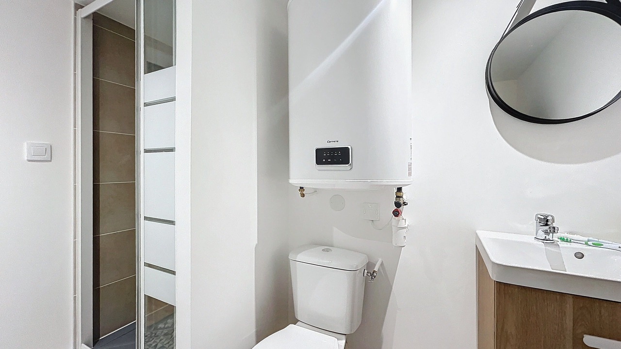 Photo of Bathroom in Cuxac-dʼAude