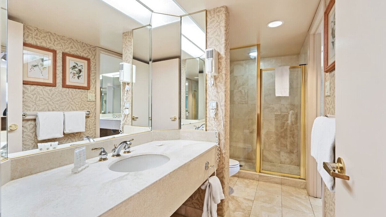 Photo of Bathroom in Oro-Medonte