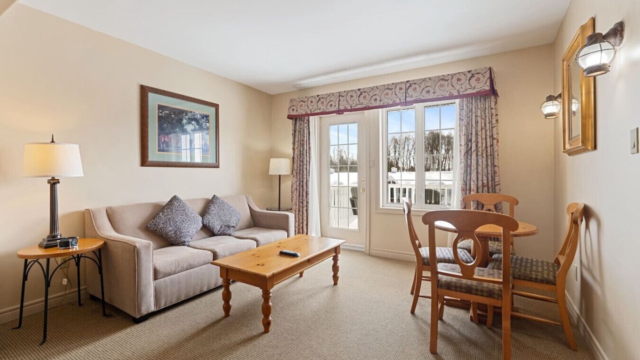 Photo of Livingroom in Oro-Medonte