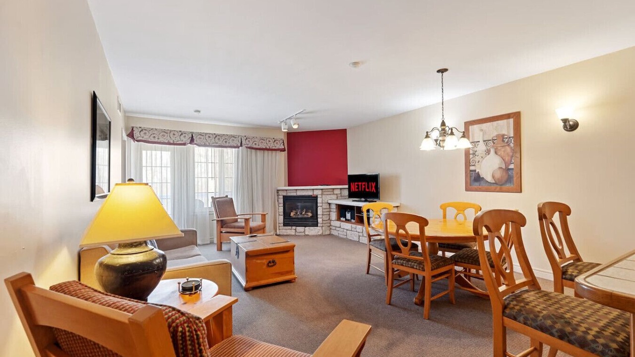 Photo of Livingroom in Oro-Medonte