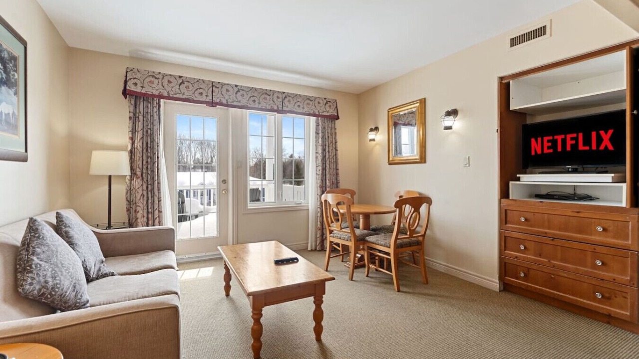 Photo of Livingroom in Oro-Medonte