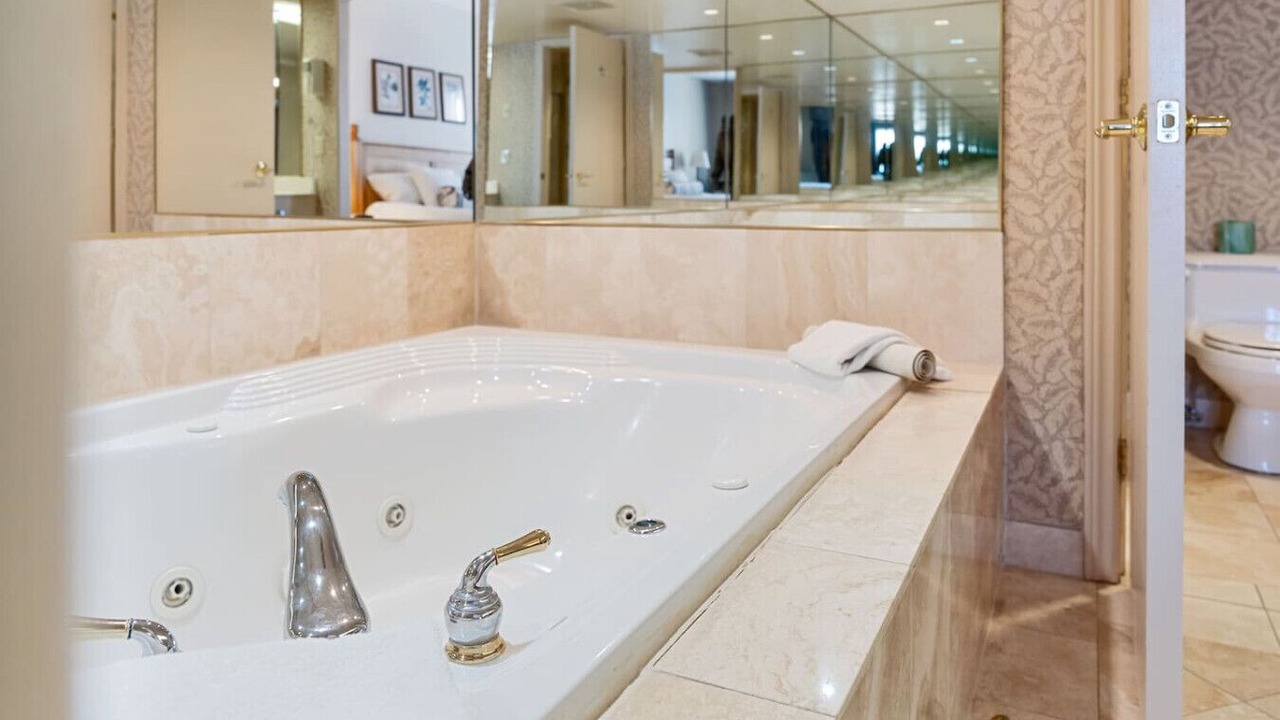 Photo of Bathroom in Oro-Medonte