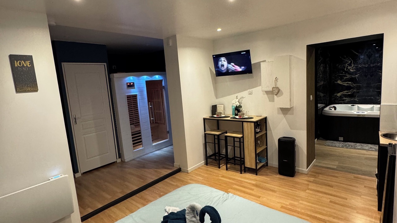 Photo of Bedroom in Courrieres