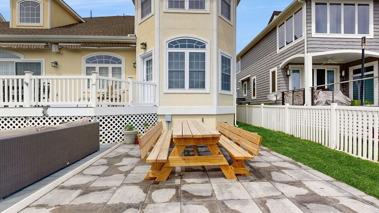 Photo of Outdoor in Heron Harbour Isle