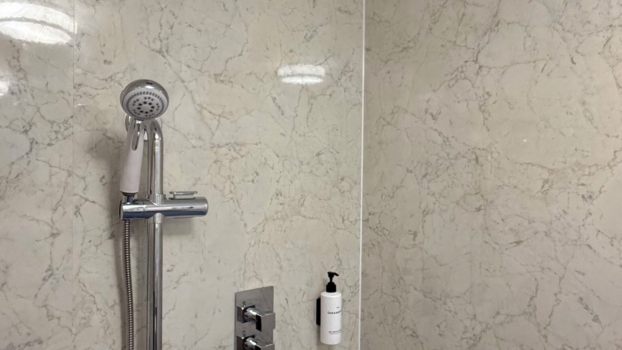 Photo of Bathroom in Chard