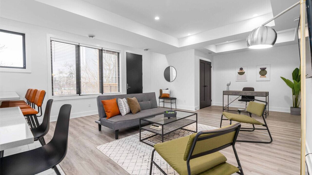 Photo of Livingroom in Downtown London