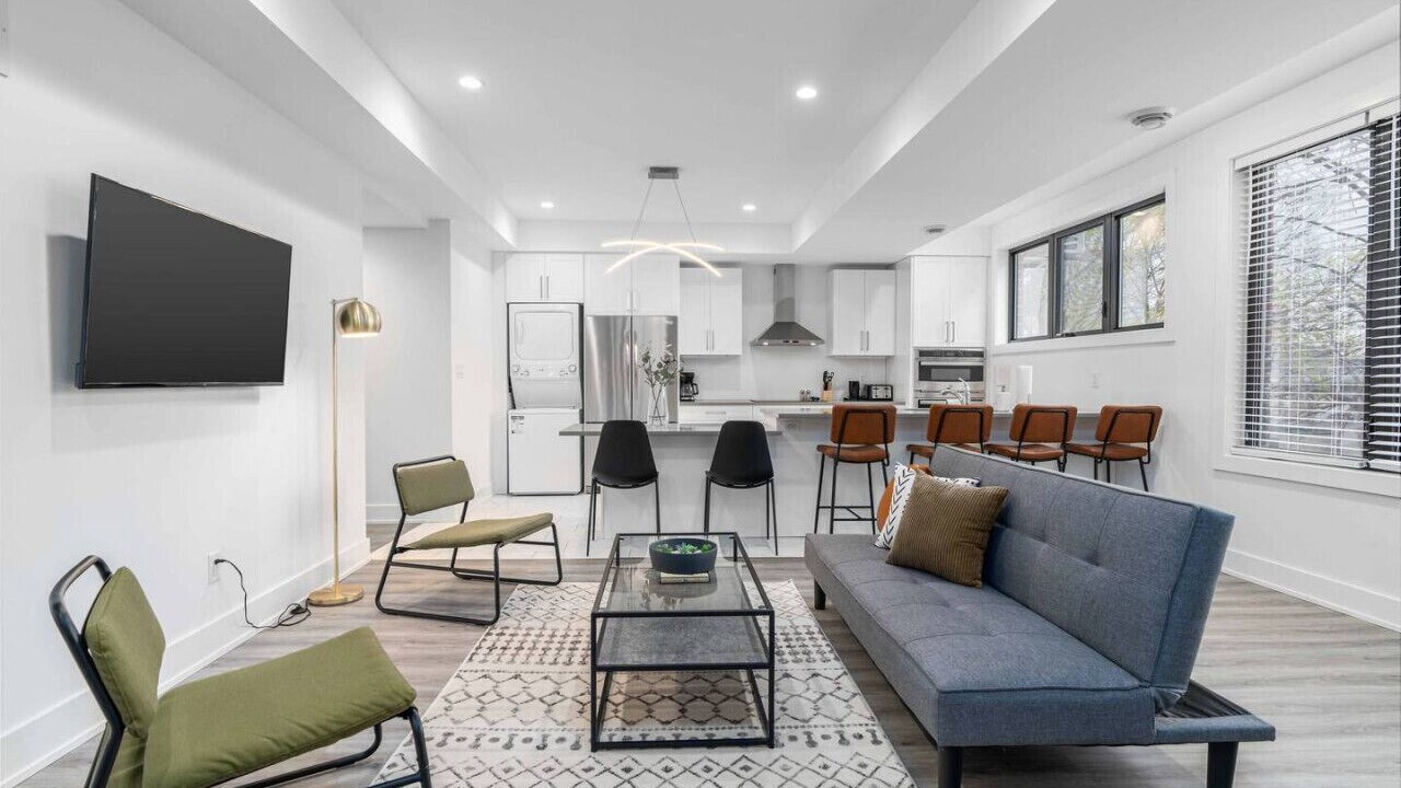 Photo of Livingroom in Downtown London