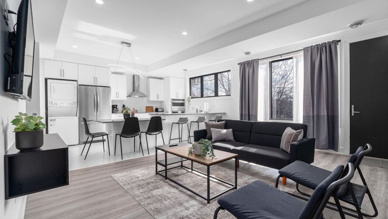 Photo of Livingroom in Downtown London