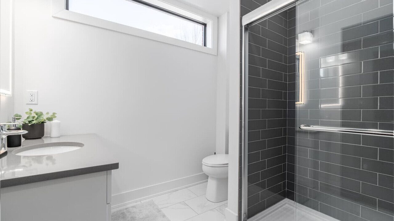 Photo of Bathroom in Downtown London