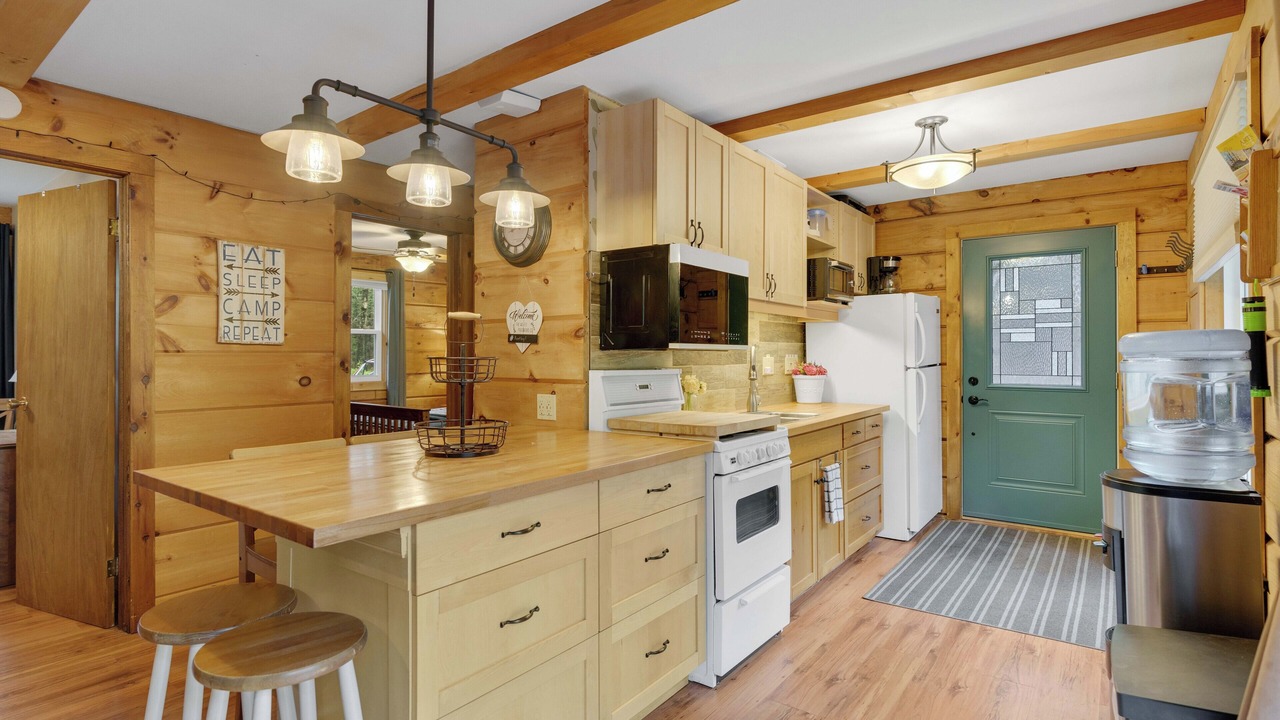Photo of Kitchen in Irondale