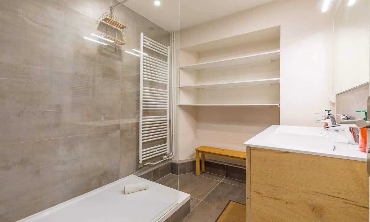 Photo of Bathroom in Faubourg North