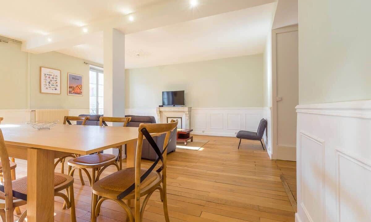 Photo of Others in Faubourg North