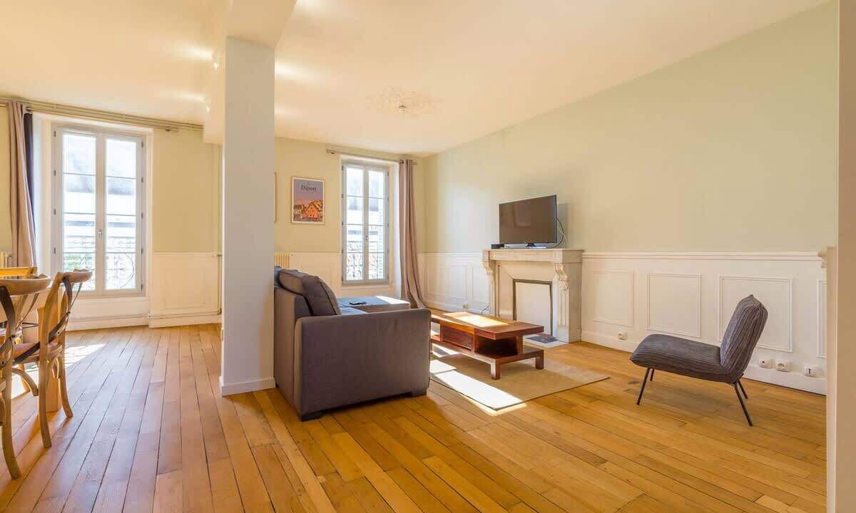 Photo of Livingroom in Faubourg North