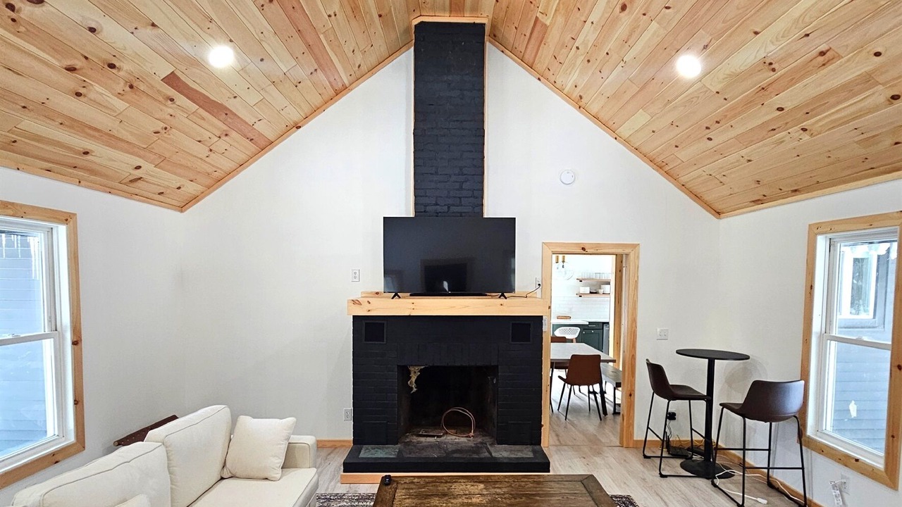 Photo of Livingroom in Brant Lake