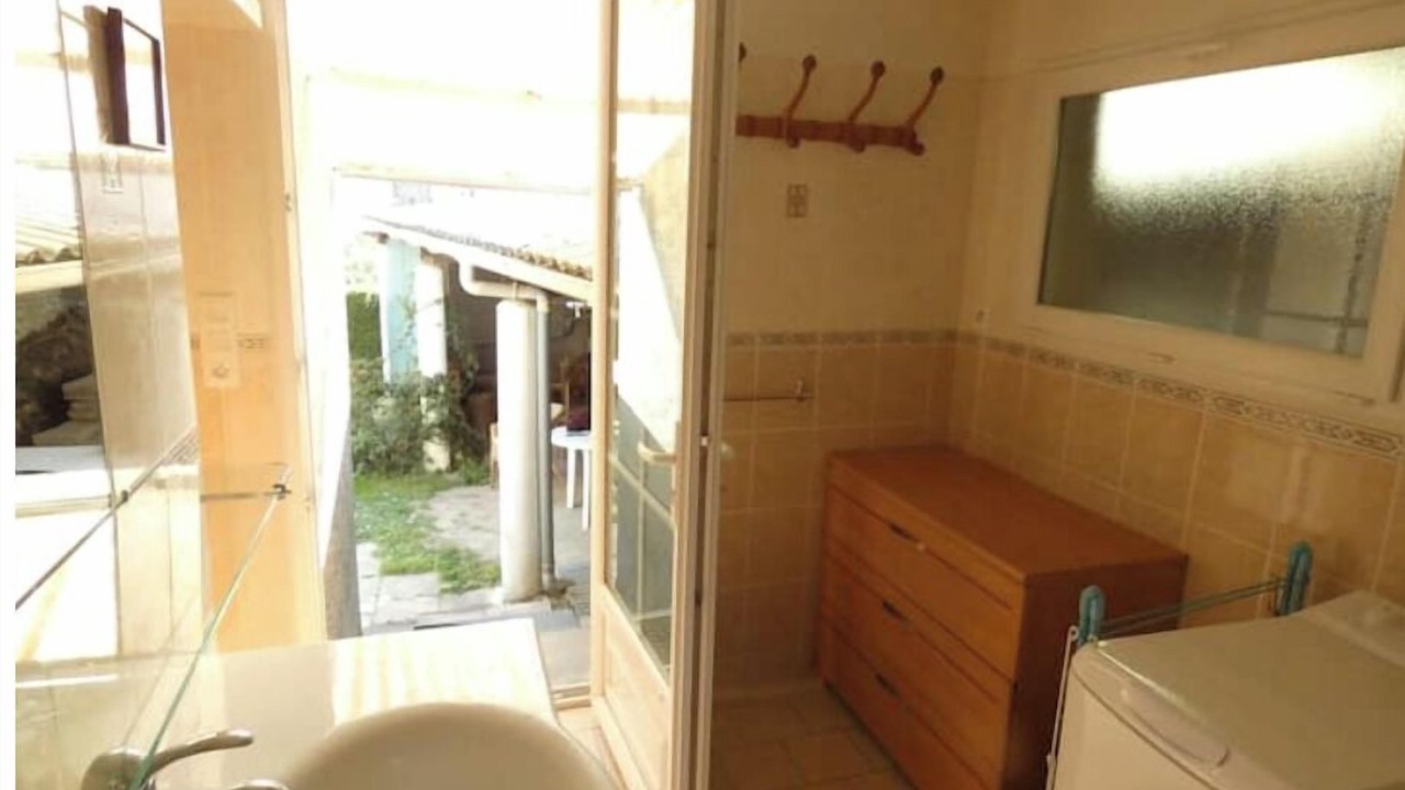 Photo of Bathroom in Seuilly