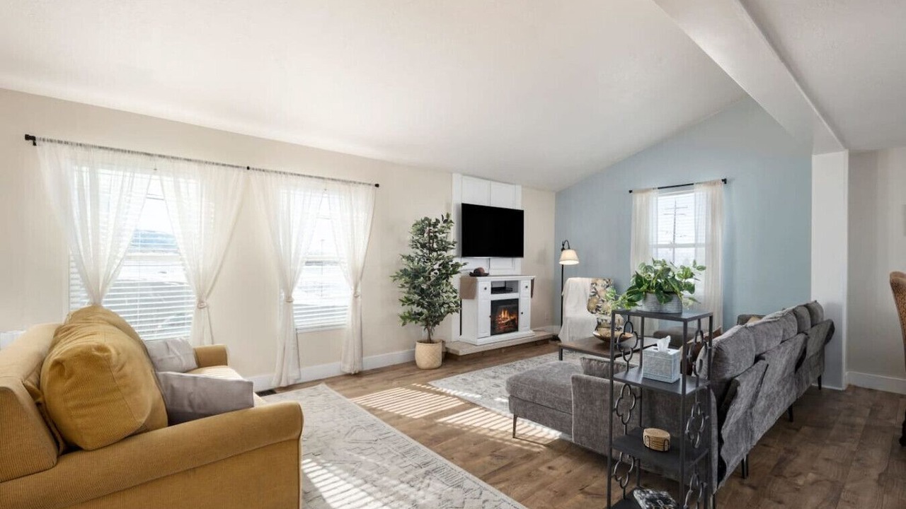 Photo of Livingroom in Mount Pleasant