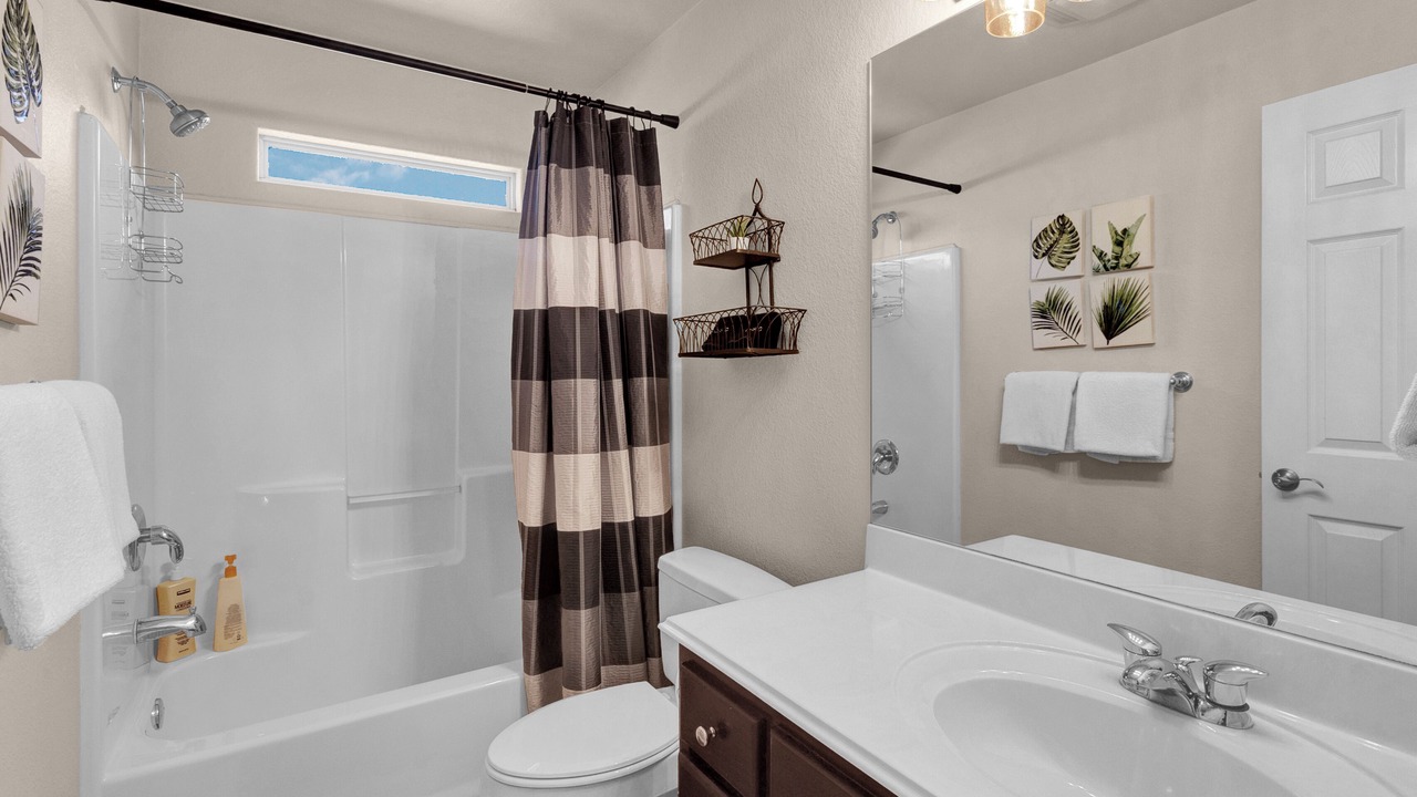 Photo of Bathroom in Kingsland