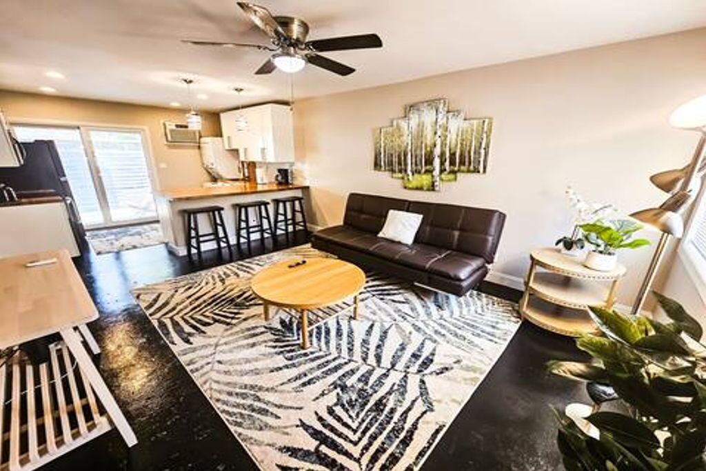 Photo of Livingroom in Oakhurst