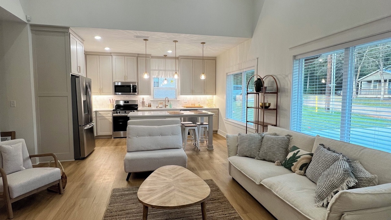 Photo of Livingroom in Bullard