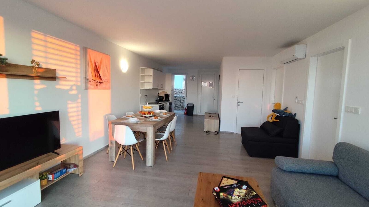 Photo of Livingroom in Povljana