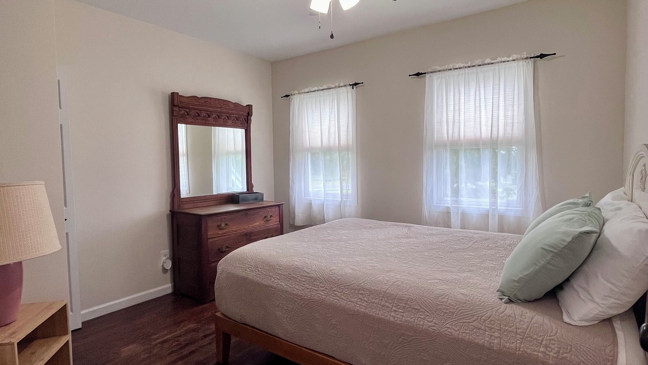 Photo of Bedroom in Holcomb