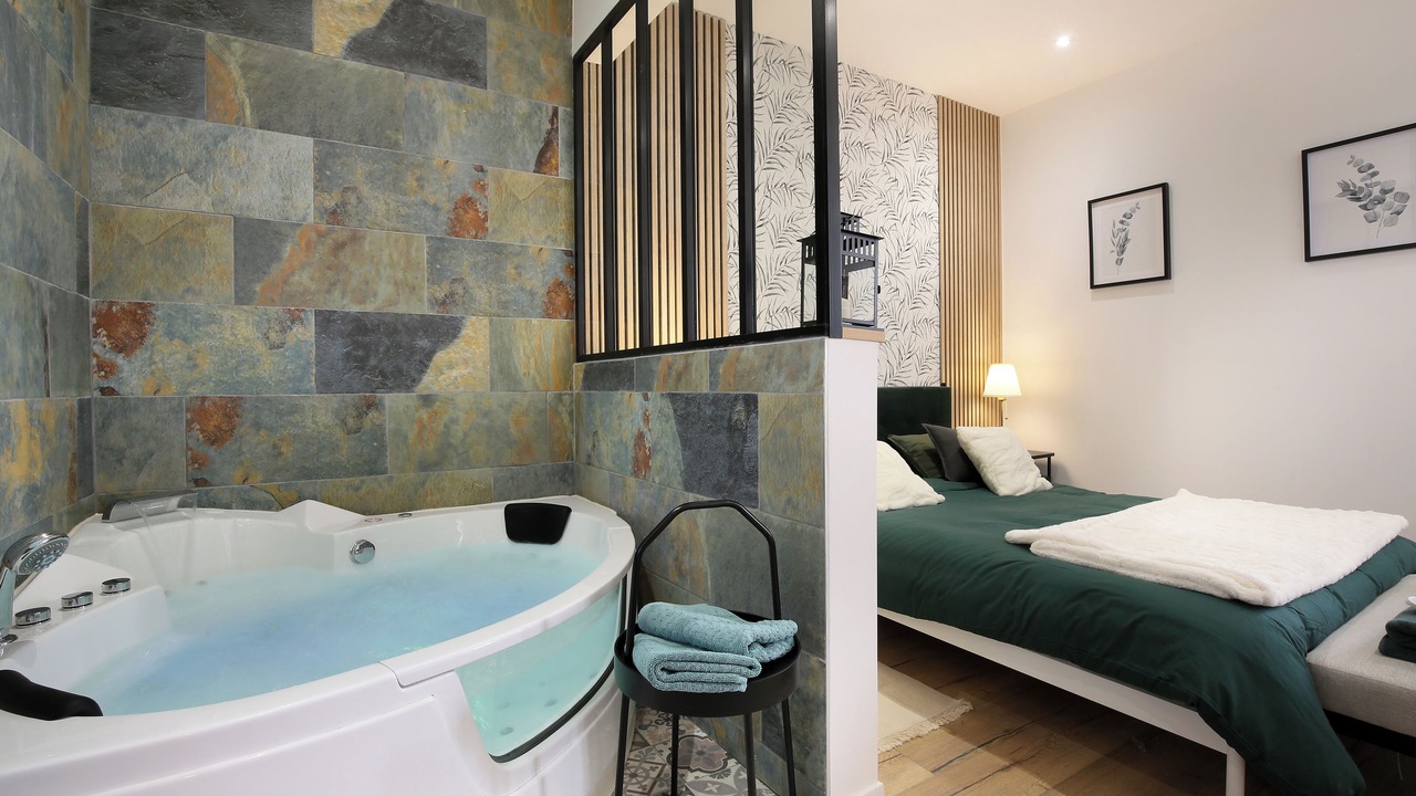Photo of Bedroom in Beaumont-de-Lomagne